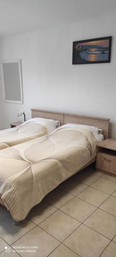 Apartment For Holidays In Pula Extérieur photo