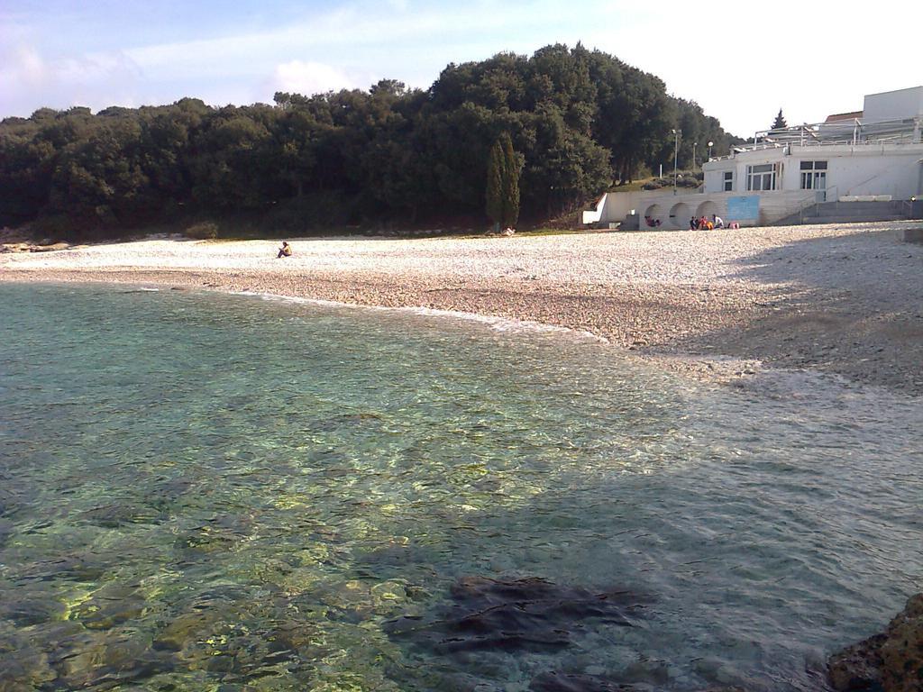 Apartment For Holidays In Pula Extérieur photo