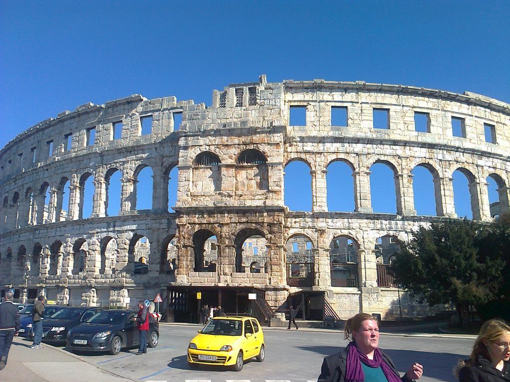 Apartment For Holidays In Pula Chambre photo