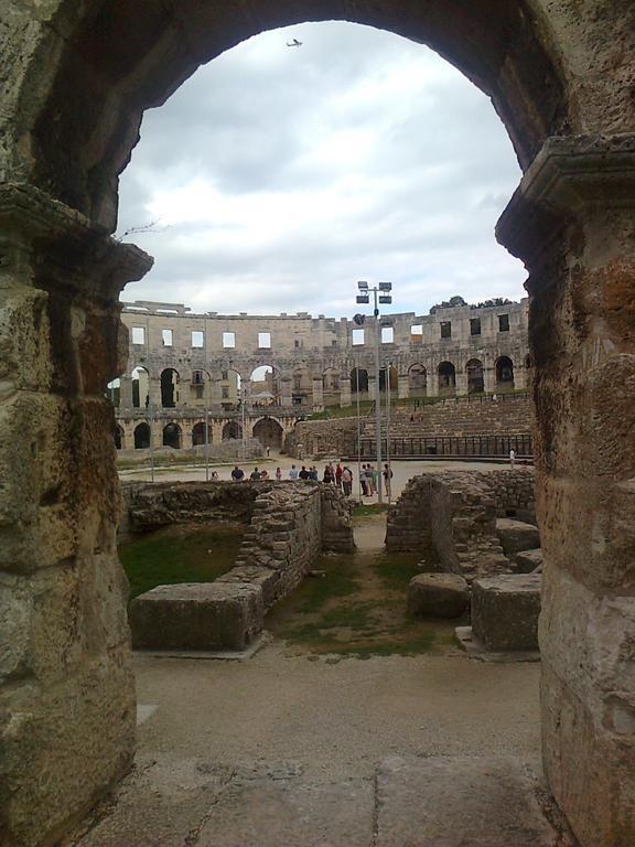 Apartment For Holidays In Pula Chambre photo