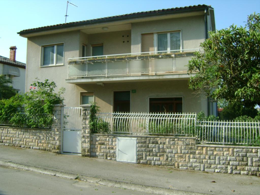 Apartment For Holidays In Pula Chambre photo