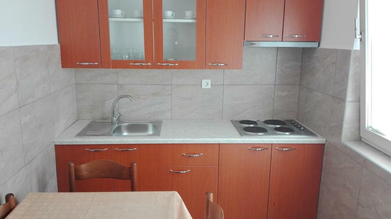 Apartment For Holidays In Pula Extérieur photo